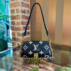 LOUIS VUITTON Noir Bicolor Monogram Favorite Shoulder